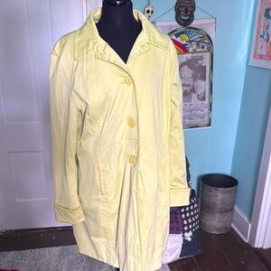 Nine West yellow butterfly lining spring trenchcoat XL